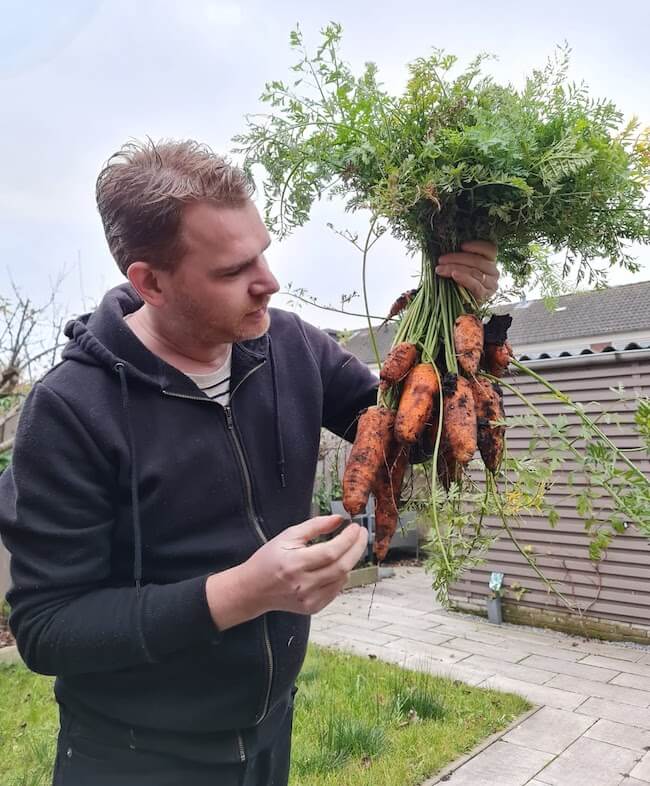 thomas verwijst gardening